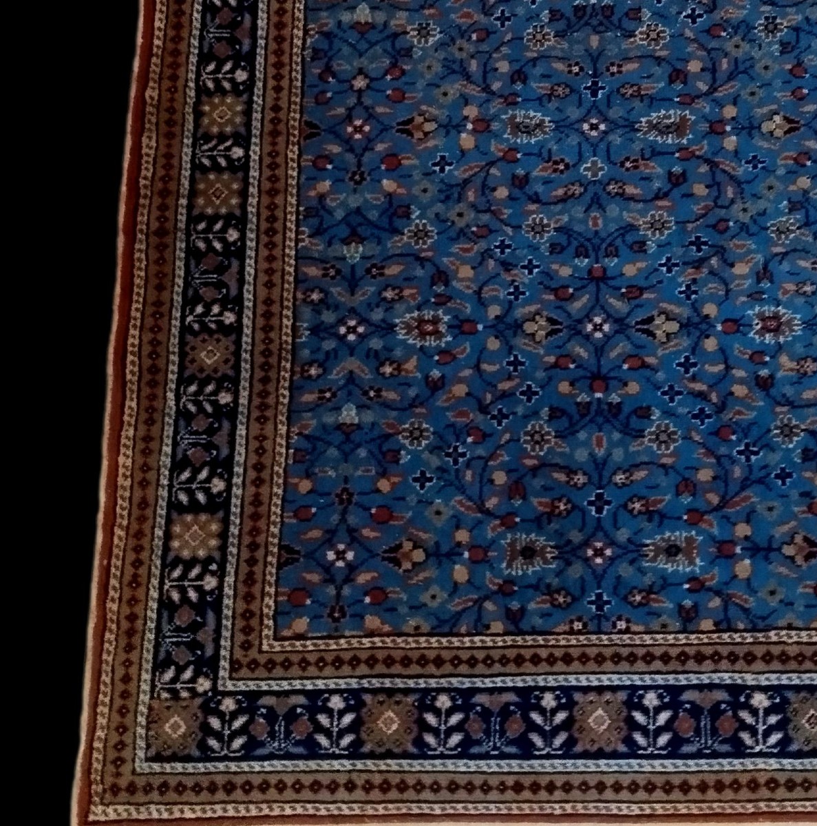 Kayseri Blue Floral Rug, 124 X 206 Cm, Hand-knotted Wool In Türkiye Circa 1970, Very Good Condition-photo-3