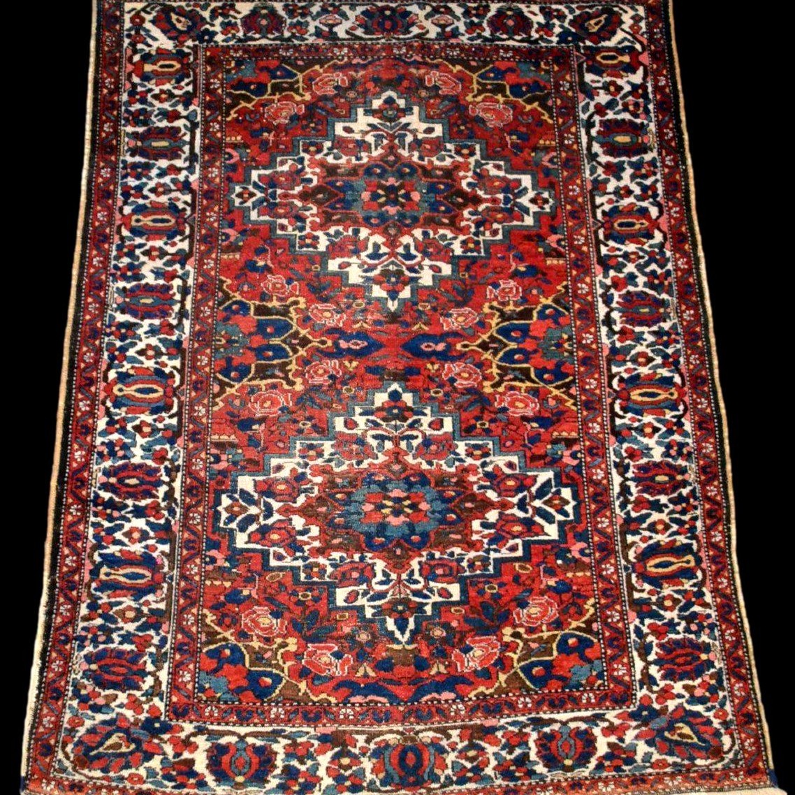 Antique Bakhtiar Rug With Double Medallions, 153 X 203 Cm, Hand-knotted Wool In Iran, 19th Century-photo-2