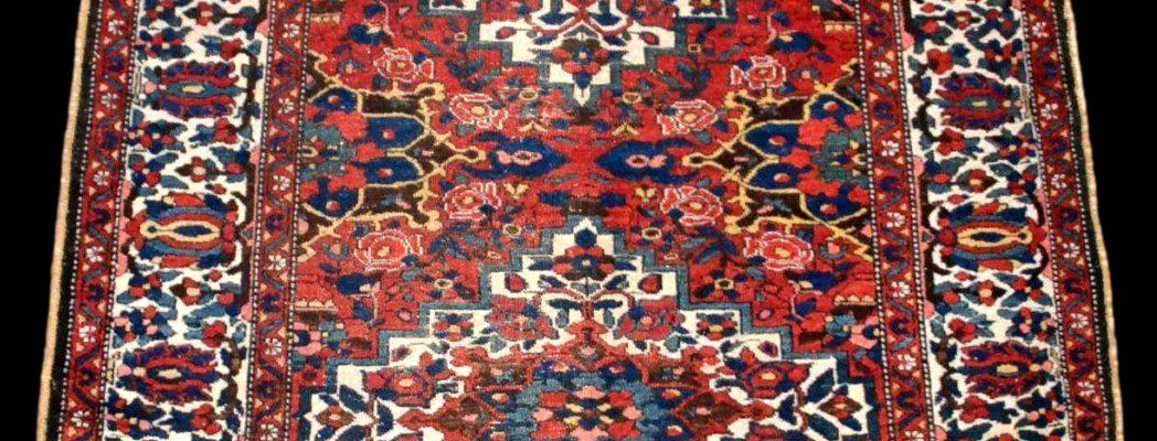 Antique Bakhtiar Rug With Double Medallions, 153 X 203 Cm, Hand-knotted Wool In Iran, 19th Century-photo-2