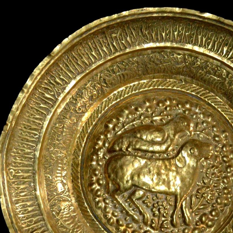 Dish With A "solar Lion", Persia, 19th Century, Diameter 45 Cm, Repoussé Work, Collection-photo-1