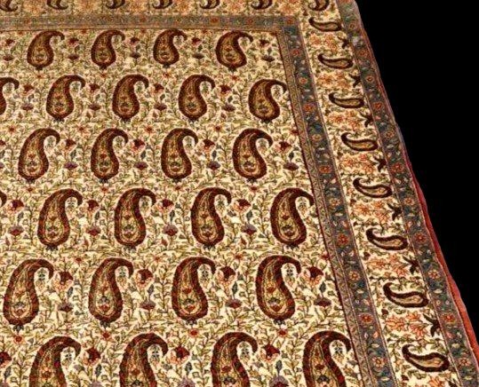 Floral Ghoum Rug With Botehs, 135 X 210 Cm, Hand-knotted Wool In Iran Circa 1970, Very Good Condition-photo-1