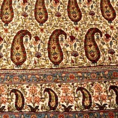 Floral Ghoum Rug With Botehs, 135 X 210 Cm, Hand-knotted Wool In Iran Circa 1970, Very Good Condition-photo-4