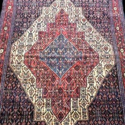 Tapis Senneh ancien, 144 x 214 cm, laine nouée main, Kurdistan iranien, beau persan ancien