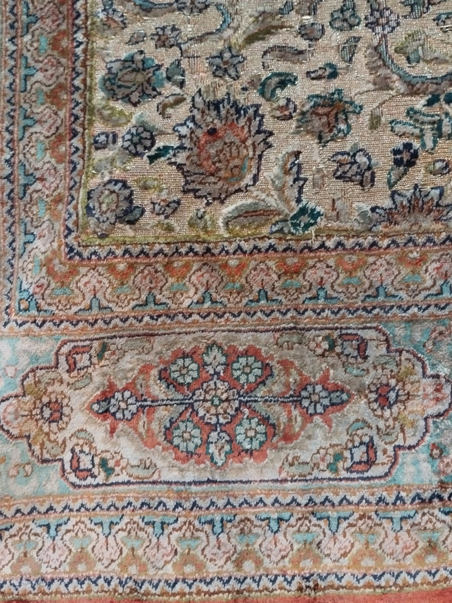 Tapis Hereke ancien, 92 x 130 cm,  soie sur soie et fil d'argent, rare, 1920, Turquie, ottoman-photo-1