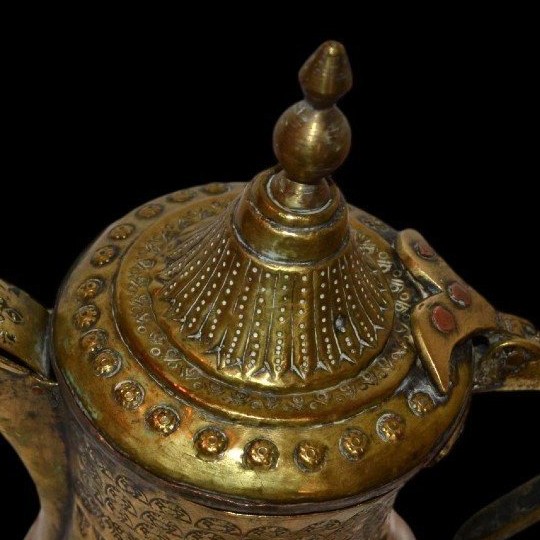 Traditional Dallah Coffee Pot, Brass And Bronze, H 31 Cm, Persian Gulf 19th Century
