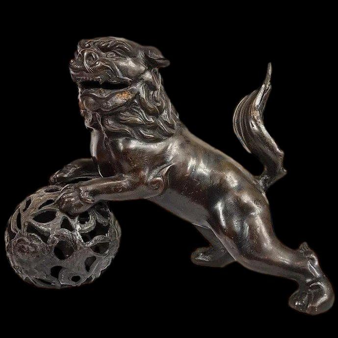 Vase, Japon, style archaïque, en bronze, période Meiji, fin du XIXème siècle, très bon état-photo-6