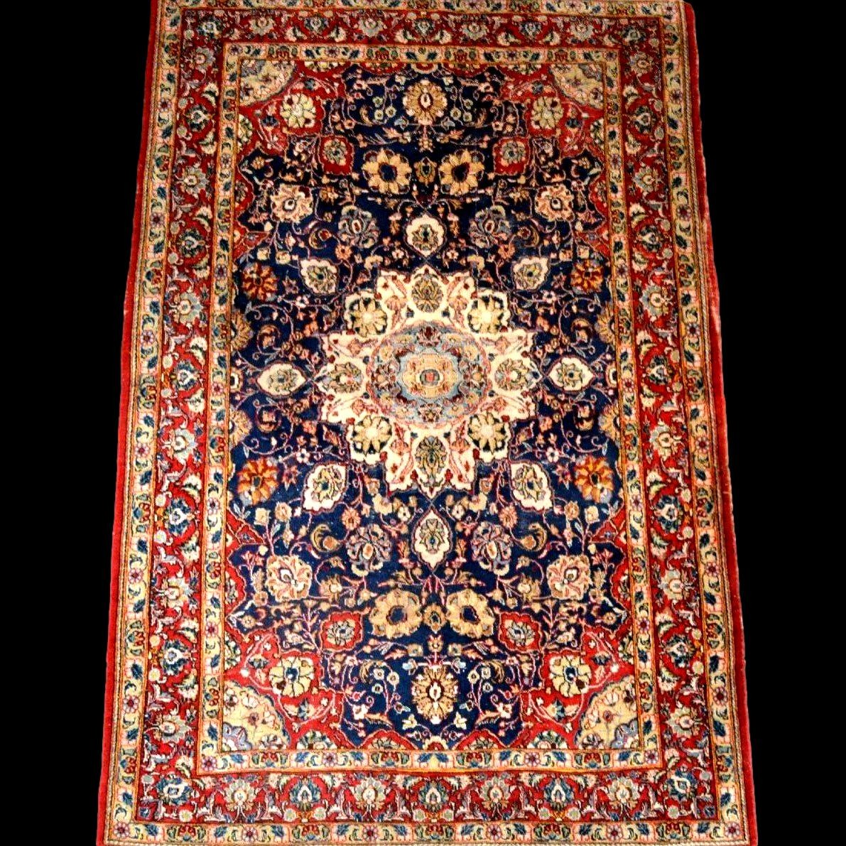 Tapis Tabriz, 140 x 210 cm, dynastie Kadjar, noué main en laine kork  en Iran au début du XXème
