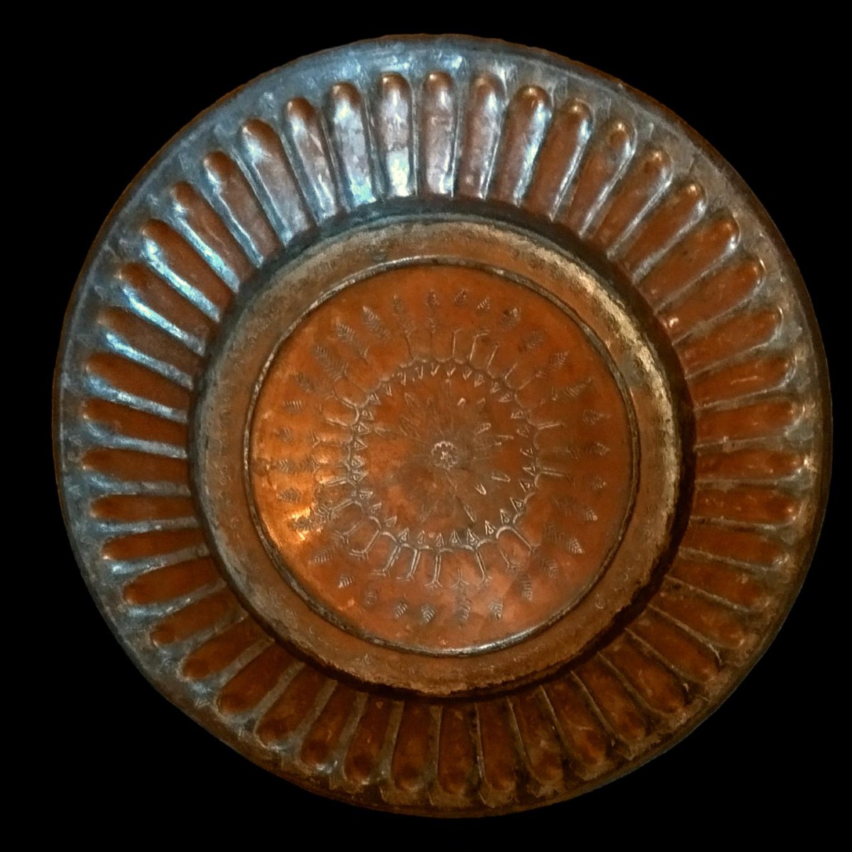 Paire de plateaux à godrons, cuivre étamé, Anatolie, Turquie vers 1900 - 1920, très bon état-photo-2