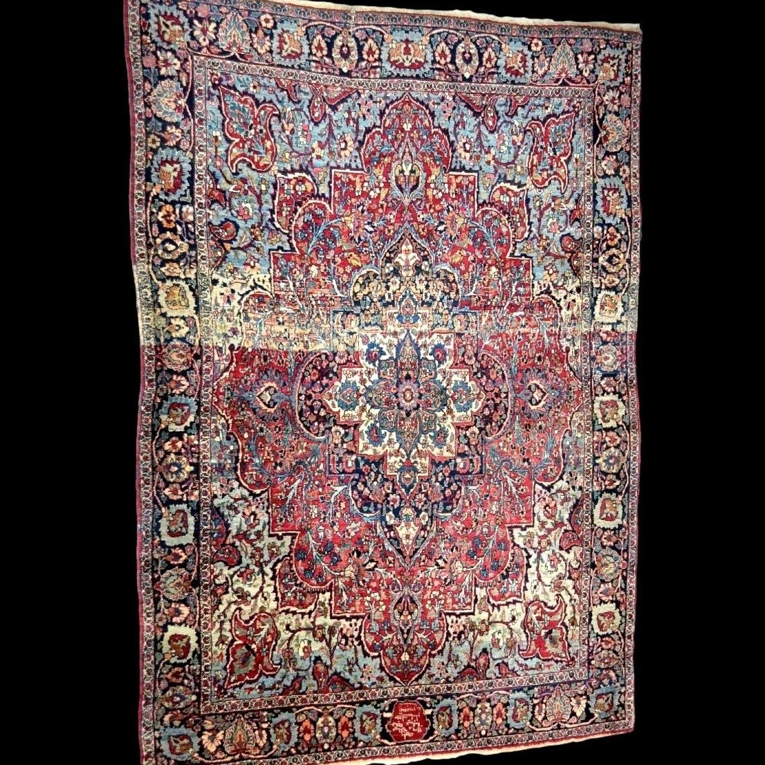 Tapis Ghoum daté de 1923, 137 x 199 cm, laine & soie nouées main, signé,  Iran-photo-3