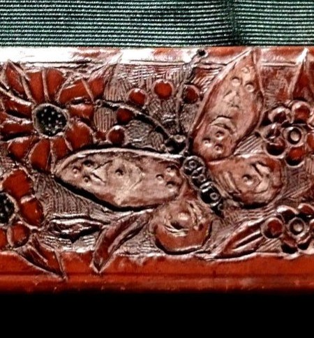 Porte photo, Ecole de Nancy, Art Nouveau, cuir repoussé, décor naturaliste 1900-photo-3