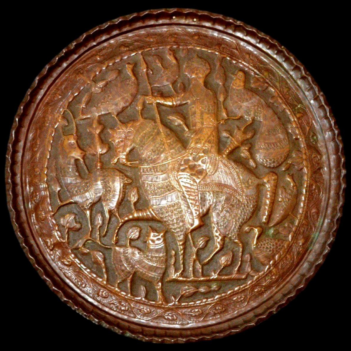 Antique Collector's Tray In Embossed Brass, Persia, 19th Century