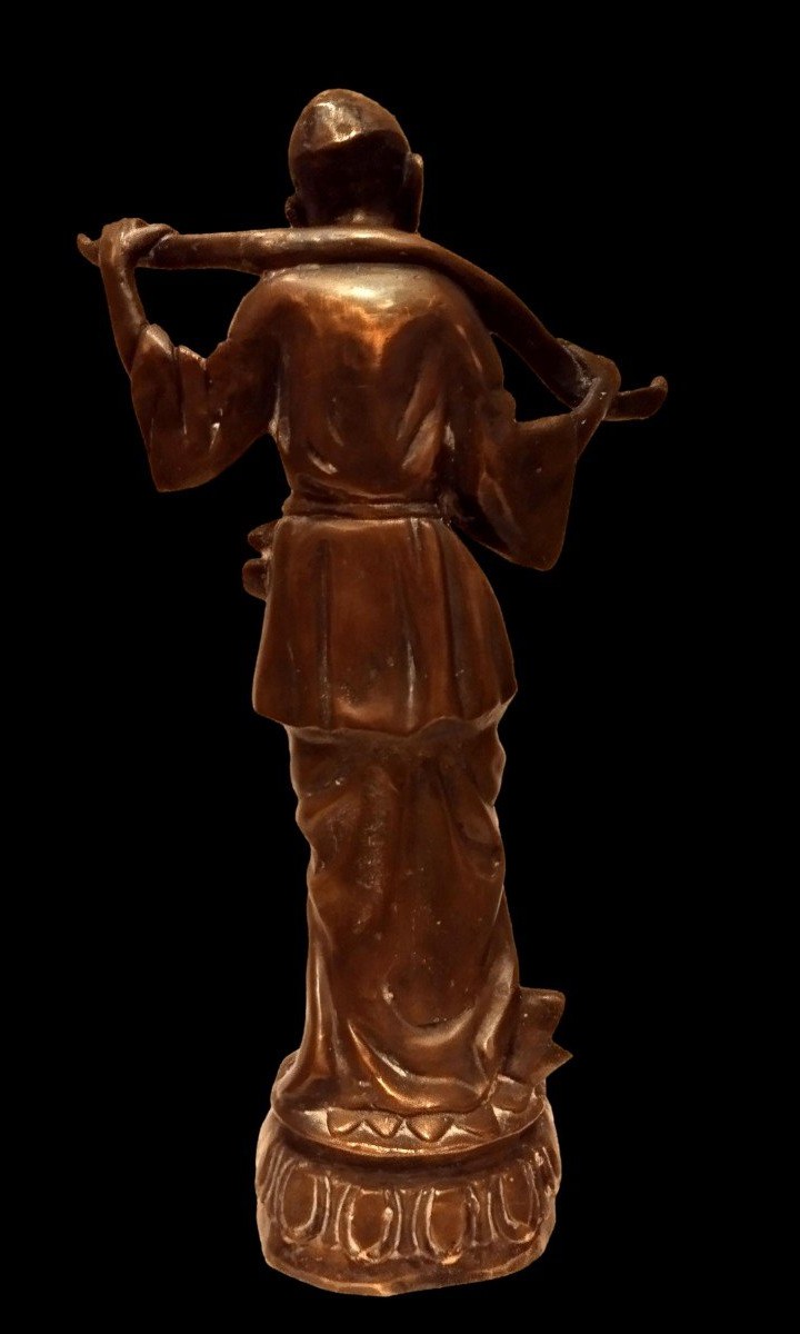 Importante statue Chine ou Vietnam, ancienne, bronze, porteur d'eau, 1900 - 1920.-photo-1