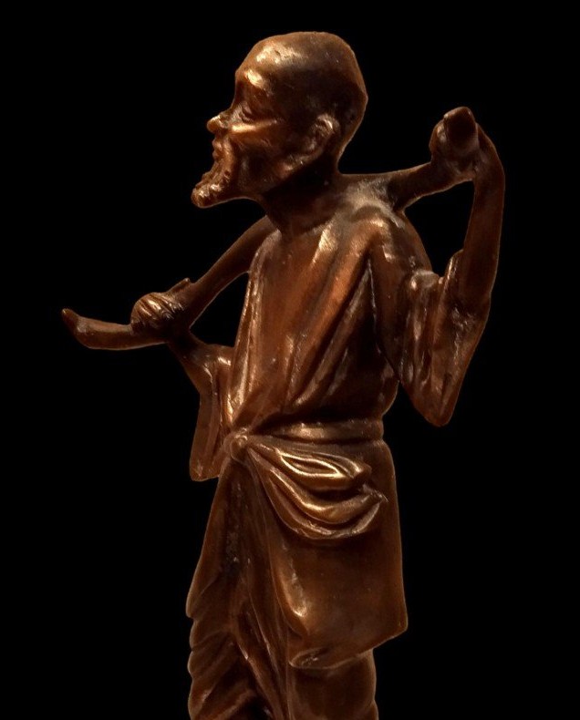 Importante statue Chine ou Vietnam, ancienne, bronze, porteur d'eau, 1900 - 1920.-photo-4
