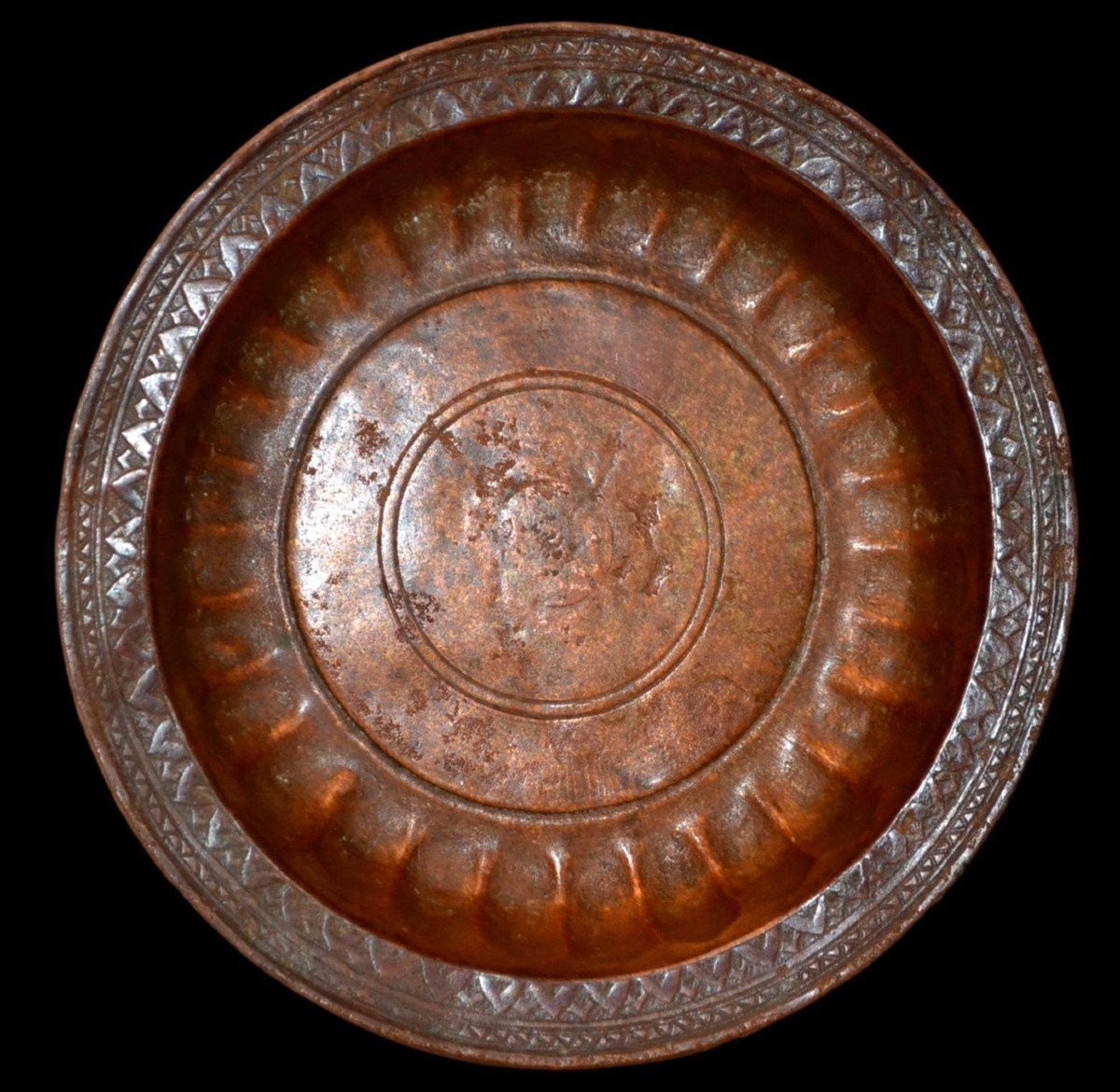 Bassin ancien godronné duTurkménistan, XVIIIème-XIXème siècle, Asie centrale, très bel état-photo-2