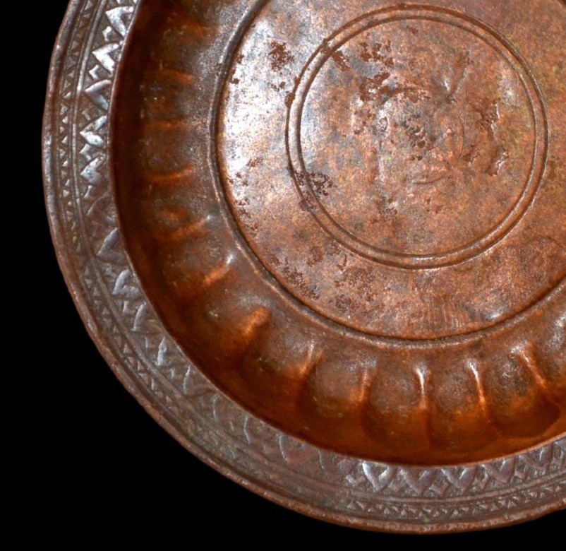 Bassin ancien godronné duTurkménistan, XVIIIème-XIXème siècle, Asie centrale, très bel état-photo-1