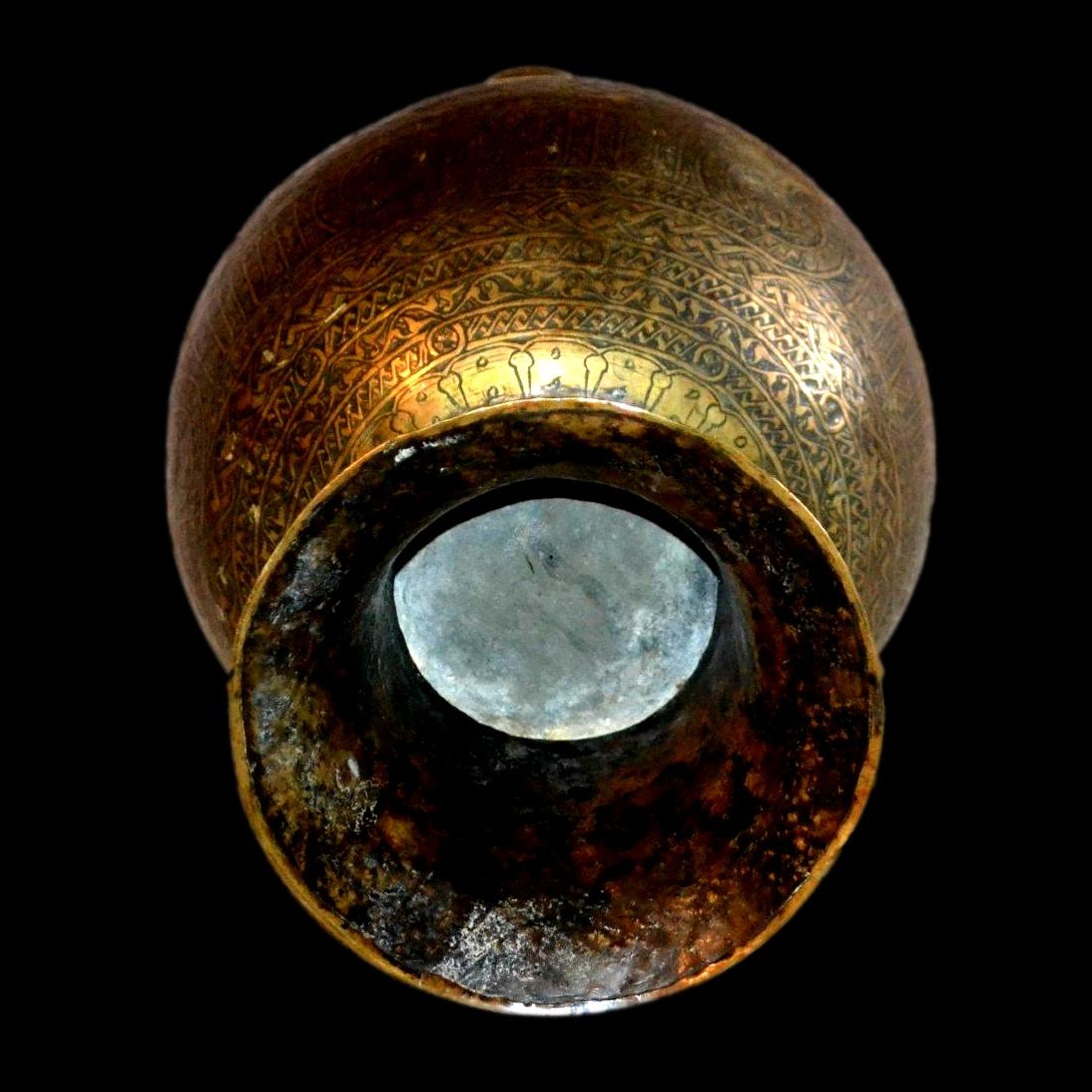 Vase calice Ht 63 cm, laiton ciselé, Art Islamique du XVIIIème / XIXème siècle, très bon état-photo-5