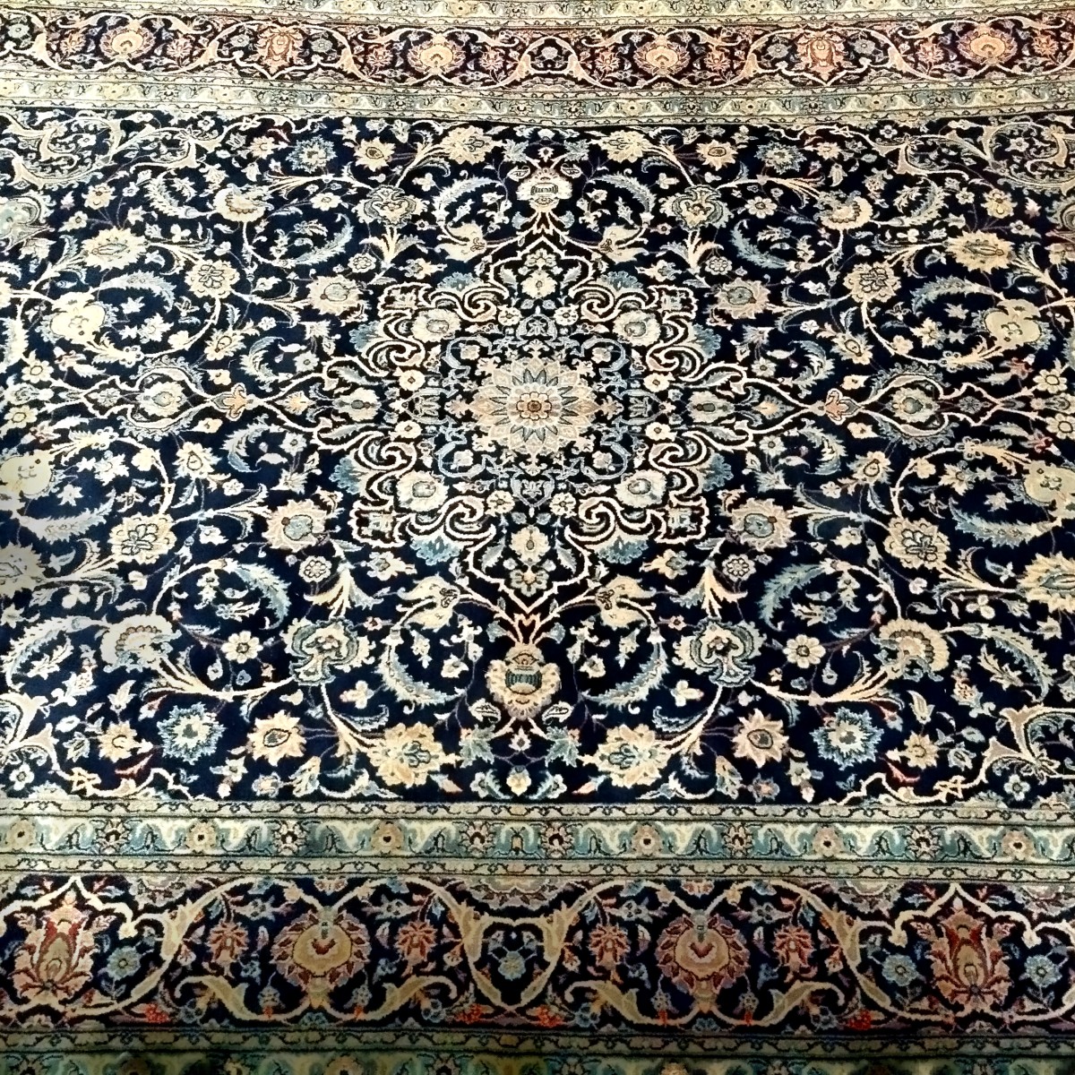 Tapis Na'in, 254 x 382 cm, laine Kork & soie nouées main en Iran, vers 1980, en très bon état-photo-6
