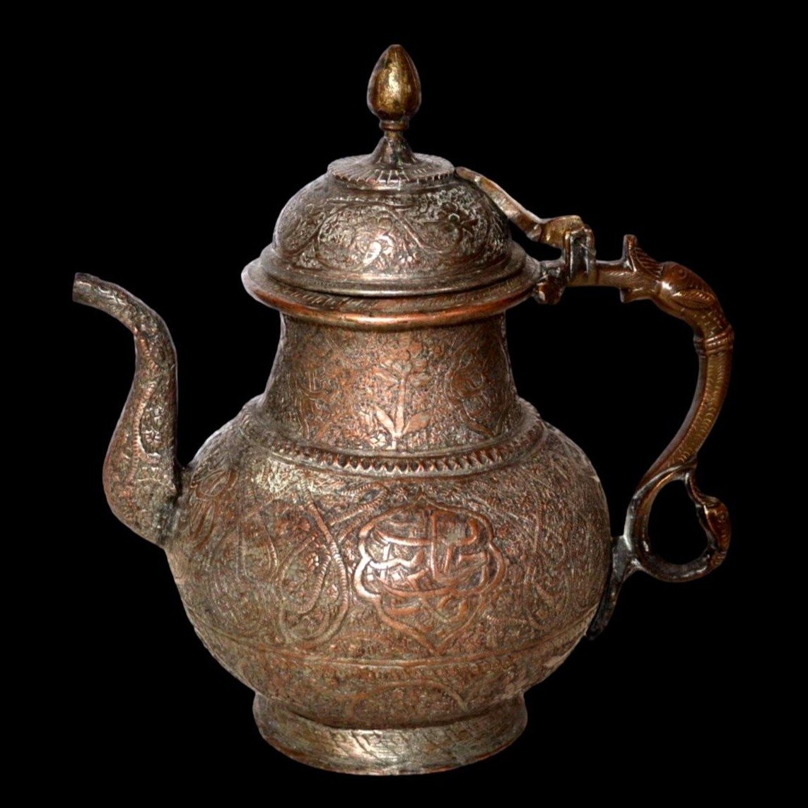 Aftabé, aiguière en bronze étamé très ouvragé, Asie centrale du XIXème siècle, très bon état