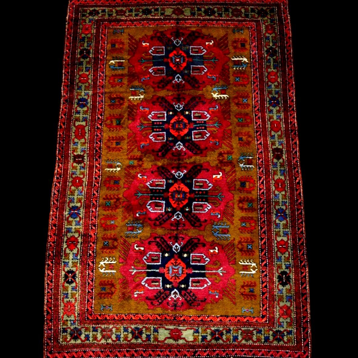 Tapis Derbent, Caucase, 138 x 226 cm, laine nouée main vers 1980, parfait état