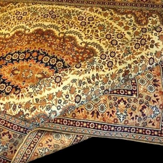 Tapis Kayseri floral, 202 x 303 cm, laine nouée main en Turquie, 1970-1980, en parfait état-photo-1