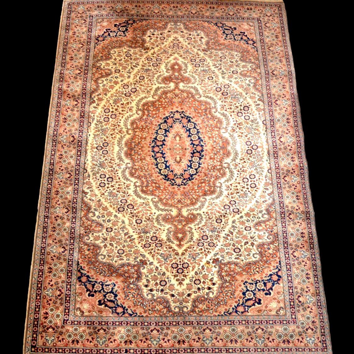 Tapis Kayseri floral, 202 x 303 cm, laine nouée main en Turquie, 1970-1980, en parfait état