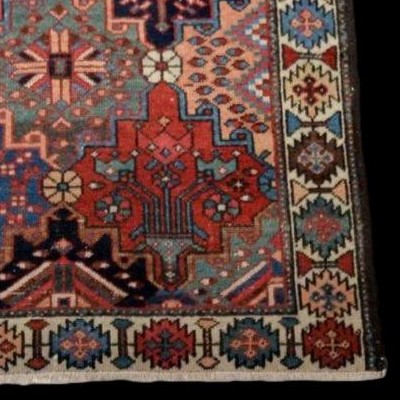 Tapis, famille des Bakhtiar, 136 x 200, laine nouée main en Iran, milieu du XXème siècle-photo-5