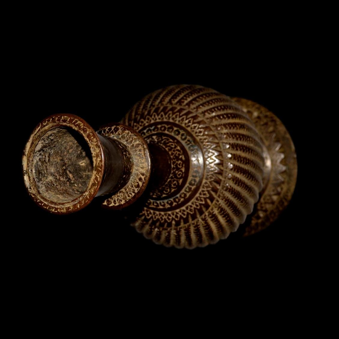 Bronze Huqqa, Water Pipe, 17th-18th Century, Mughal Art, North India, Very Good Condition-photo-1