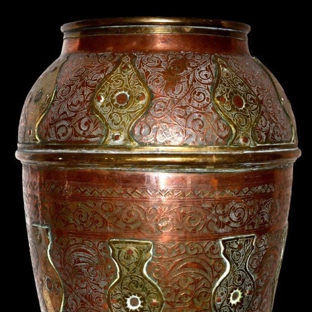 Vase aux étoiles & arabesques, Ht 46 cm, laiton & cuivre, Maroc, XIXème siècle, collection-photo-2