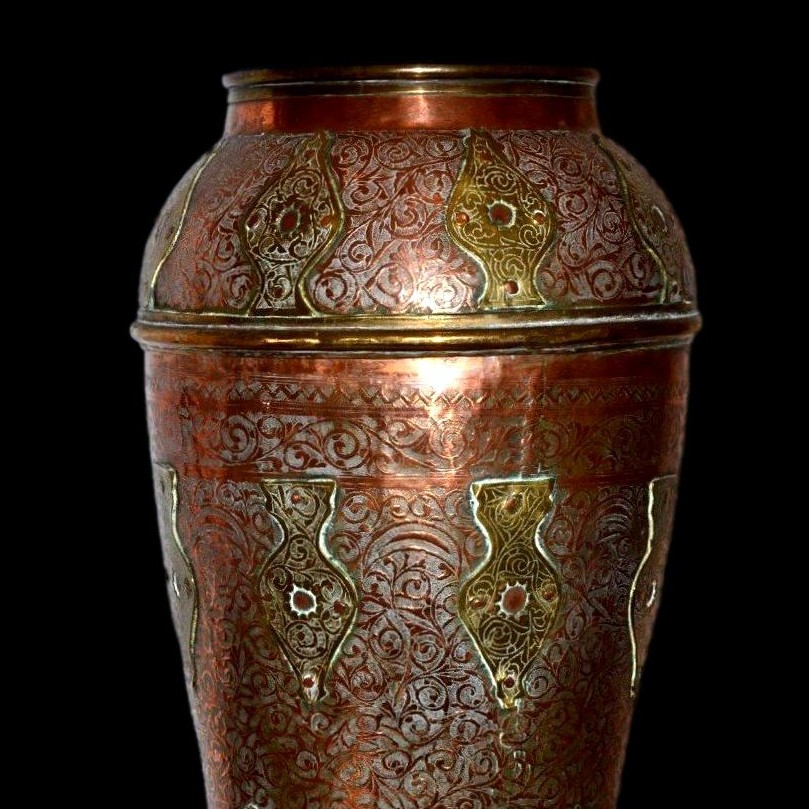 Vase aux étoiles & arabesques, Ht 46 cm, laiton & cuivre, Maroc, XIXème siècle, collection-photo-6