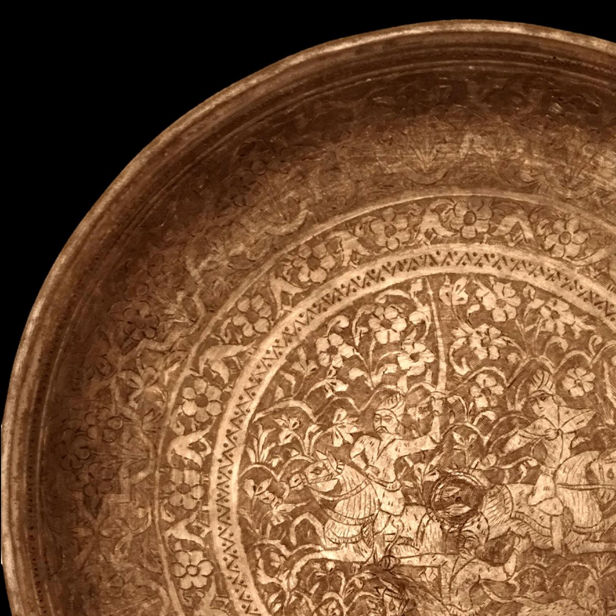 Tinned Copper Dish, Engraved "the Hunt", Iran Circa 1920-1930, Very Good Collector's Condition-photo-3