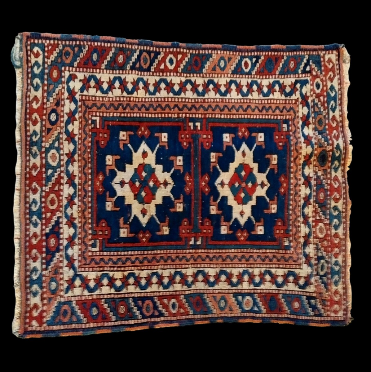 Tapis du Caucase, 97 x 110 cm, laine sur laine nouée main milieu du XXème siècle, très bon état-photo-2