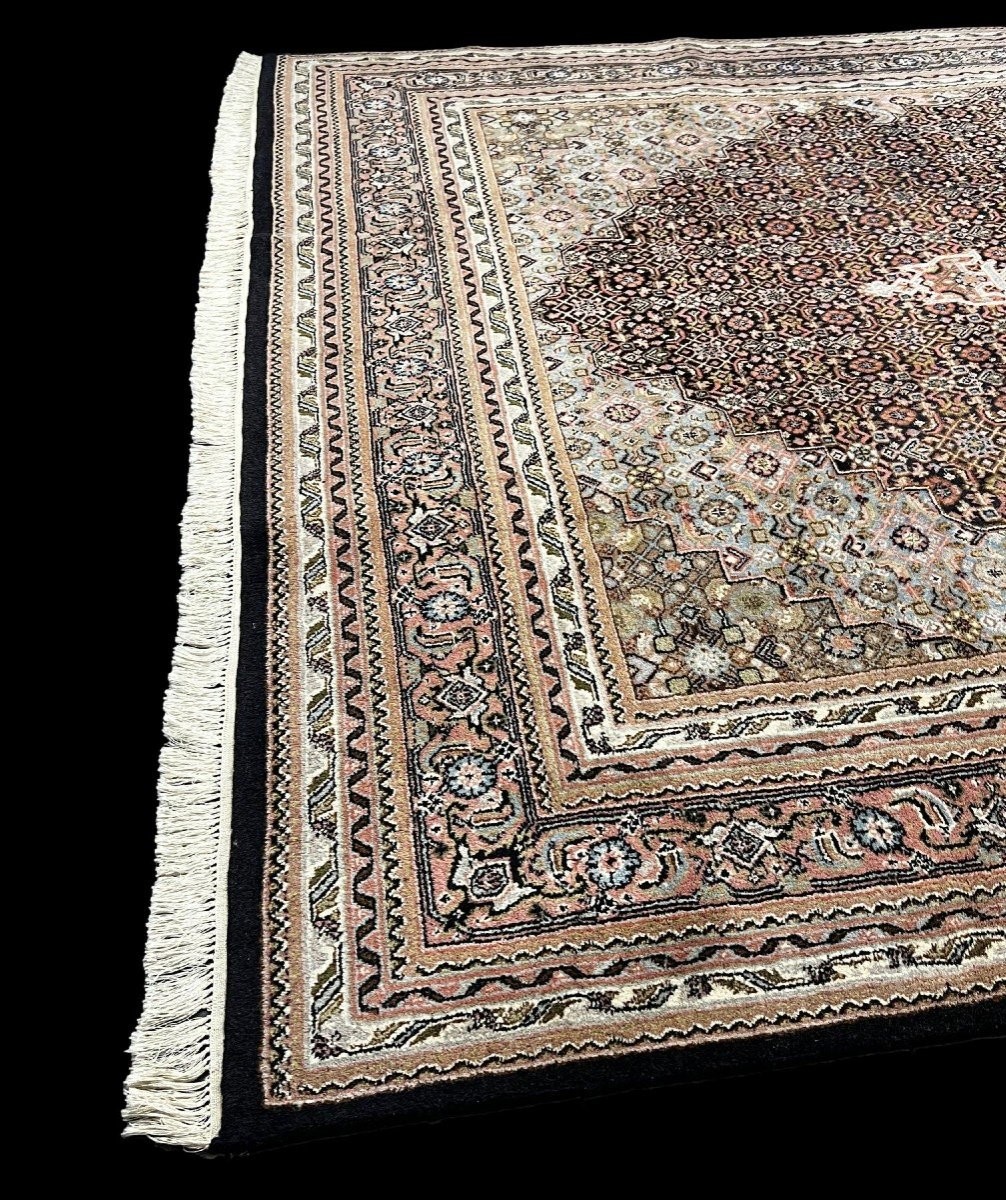 Moud Mahi Rug, 235 X 380 Cm, Tabriz Family, Hand-knotted Wool Circa 1980, In Very Good Condition-photo-2