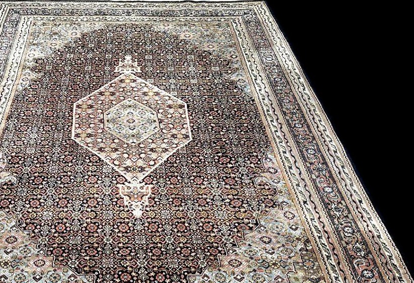 Moud Mahi Rug, 235 X 380 Cm, Tabriz Family, Hand-knotted Wool Circa 1980, In Very Good Condition-photo-2