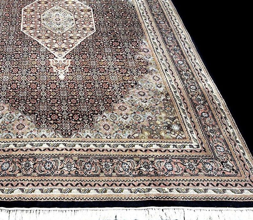 Moud Mahi Rug, 235 X 380 Cm, Tabriz Family, Hand-knotted Wool Circa 1980, In Very Good Condition-photo-4