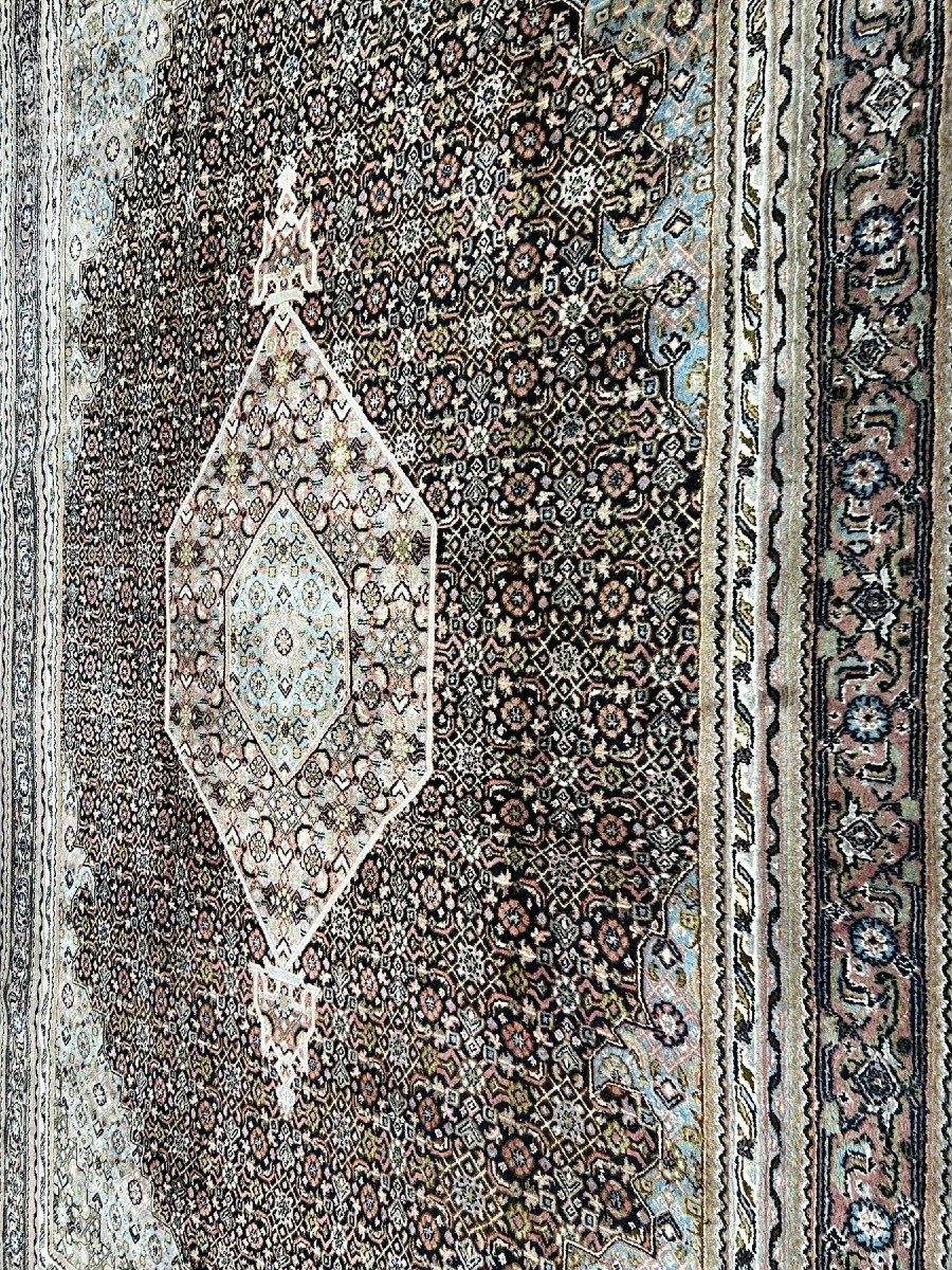 Moud Mahi Rug, 235 X 380 Cm, Tabriz Family, Hand-knotted Wool Circa 1980, In Very Good Condition-photo-7