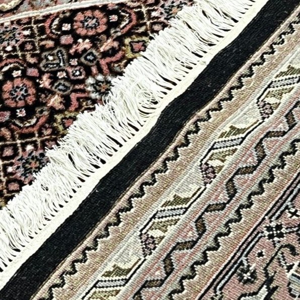 Moud Mahi Rug, 235 X 380 Cm, Tabriz Family, Hand-knotted Wool Circa 1980, In Very Good Condition-photo-8