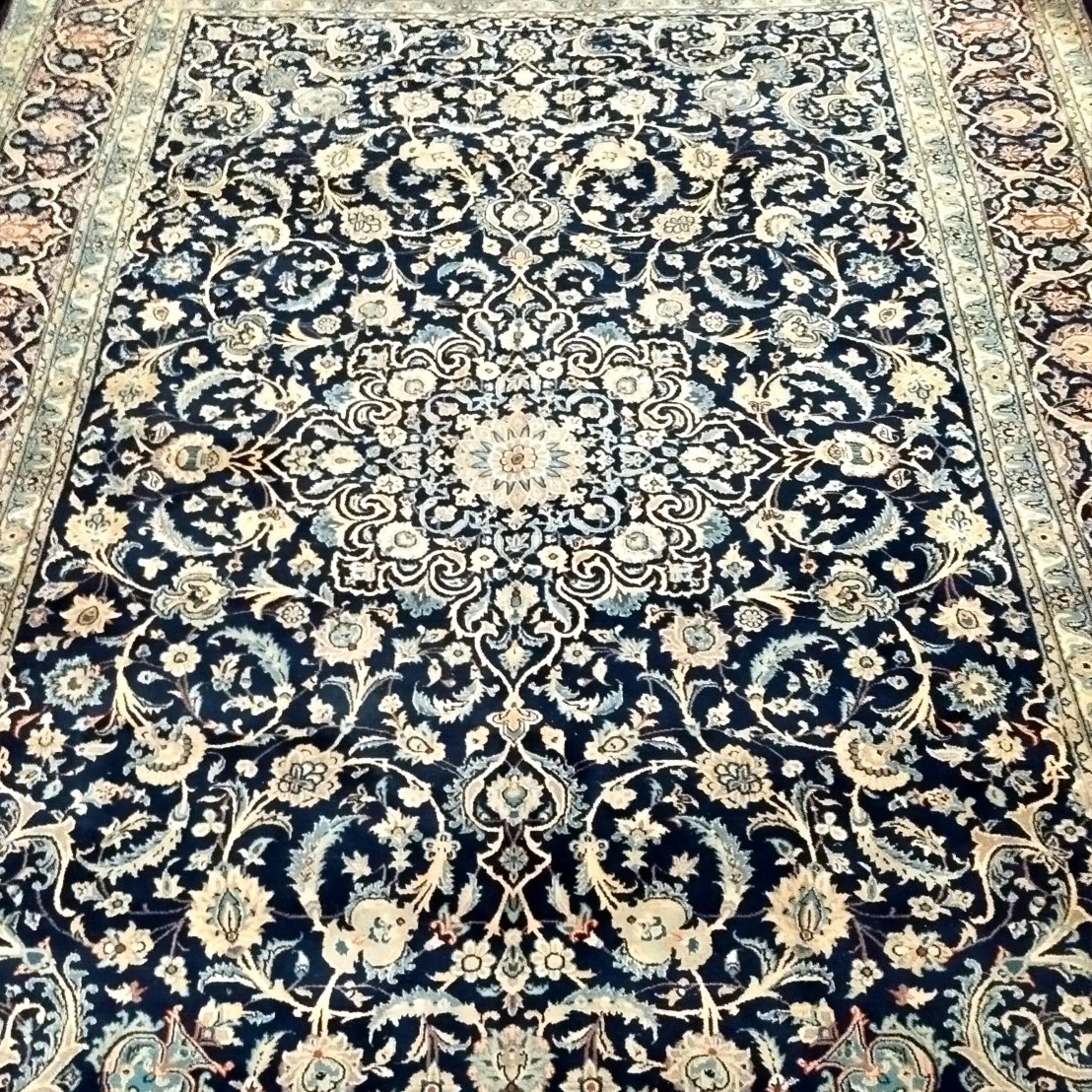 Na'in Rug, 254 X 382 Cm, Kork Wool & Silk Hand-knotted In Iran In Very Good Condition, Circa 1980