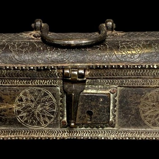 Art Moghol, rare Plumier en bronze gravé, du XVIIème - XVIIIème siècle, Gujarat, Inde-photo-5