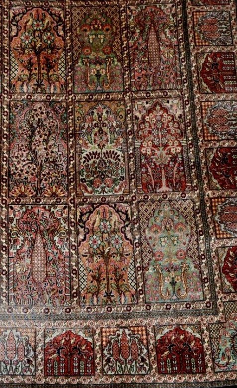 Srinagar Carpet, Kashmir Silk, 184 X 281 Cm, Hand-knotted Silk, Jammu And Kashmir, 1970-photo-3