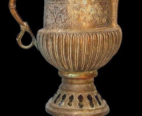 Théière de nomades, Asie centrale, laiton ciselé au repoussé, XIXème siècle, état collection-photo-2