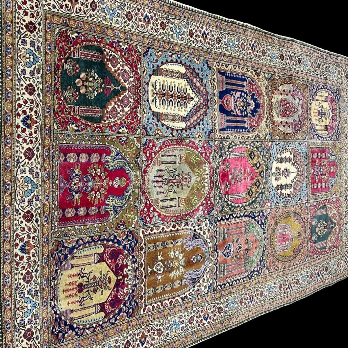 Tapis Tabriz, dynastie Kadjar, 202 x 310 cm, laine nouée main, Iran, début XXème, collection-photo-2