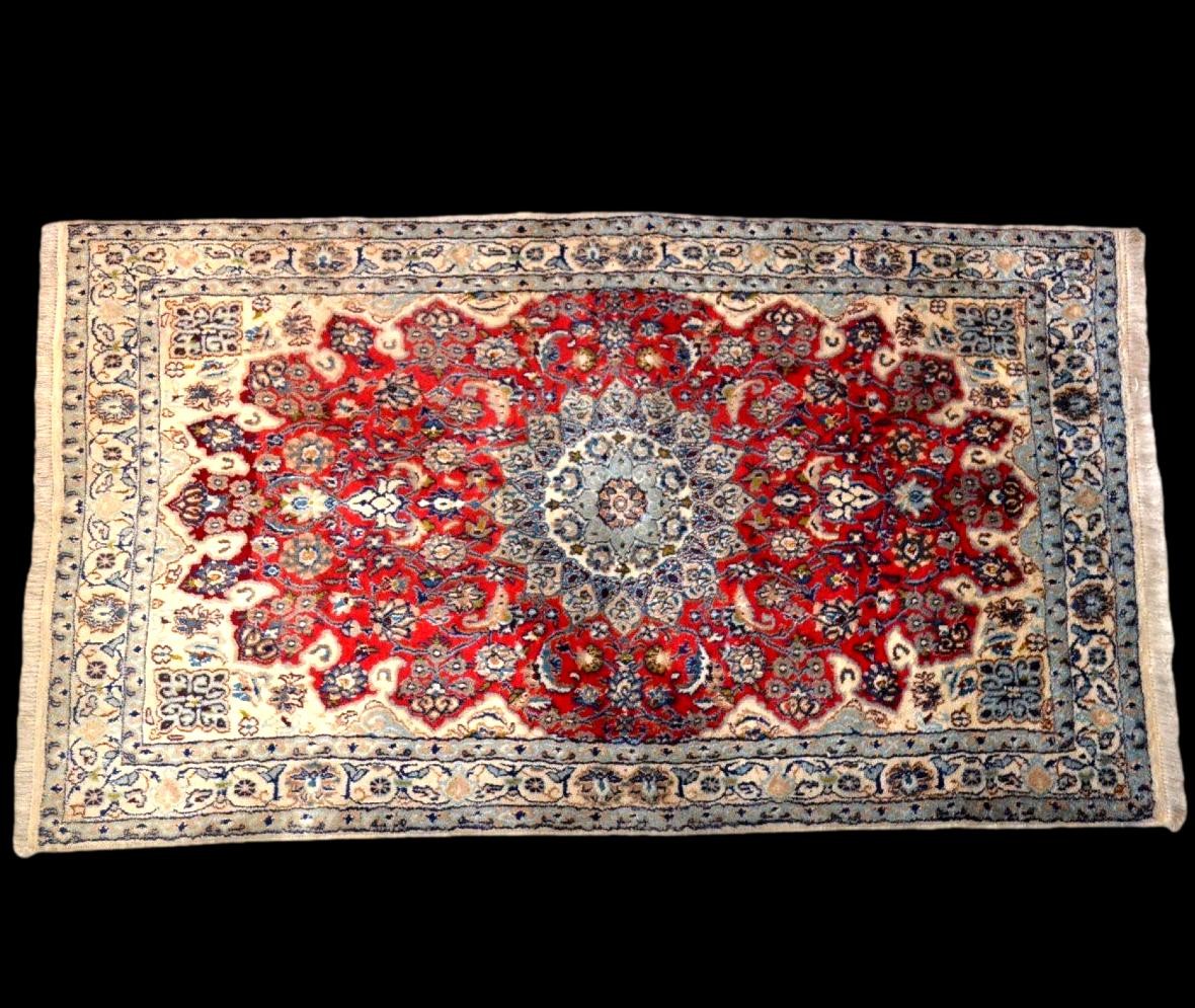 Tapis Na'in Noué Main En Laine Kork Et Soie, Iran, Vers 1980. Wool & Silk-photo-3
