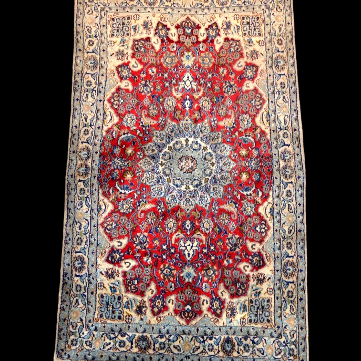 Tapis Na'in Noué Main En Laine Kork Et Soie, Iran, Vers 1980. Wool & Silk