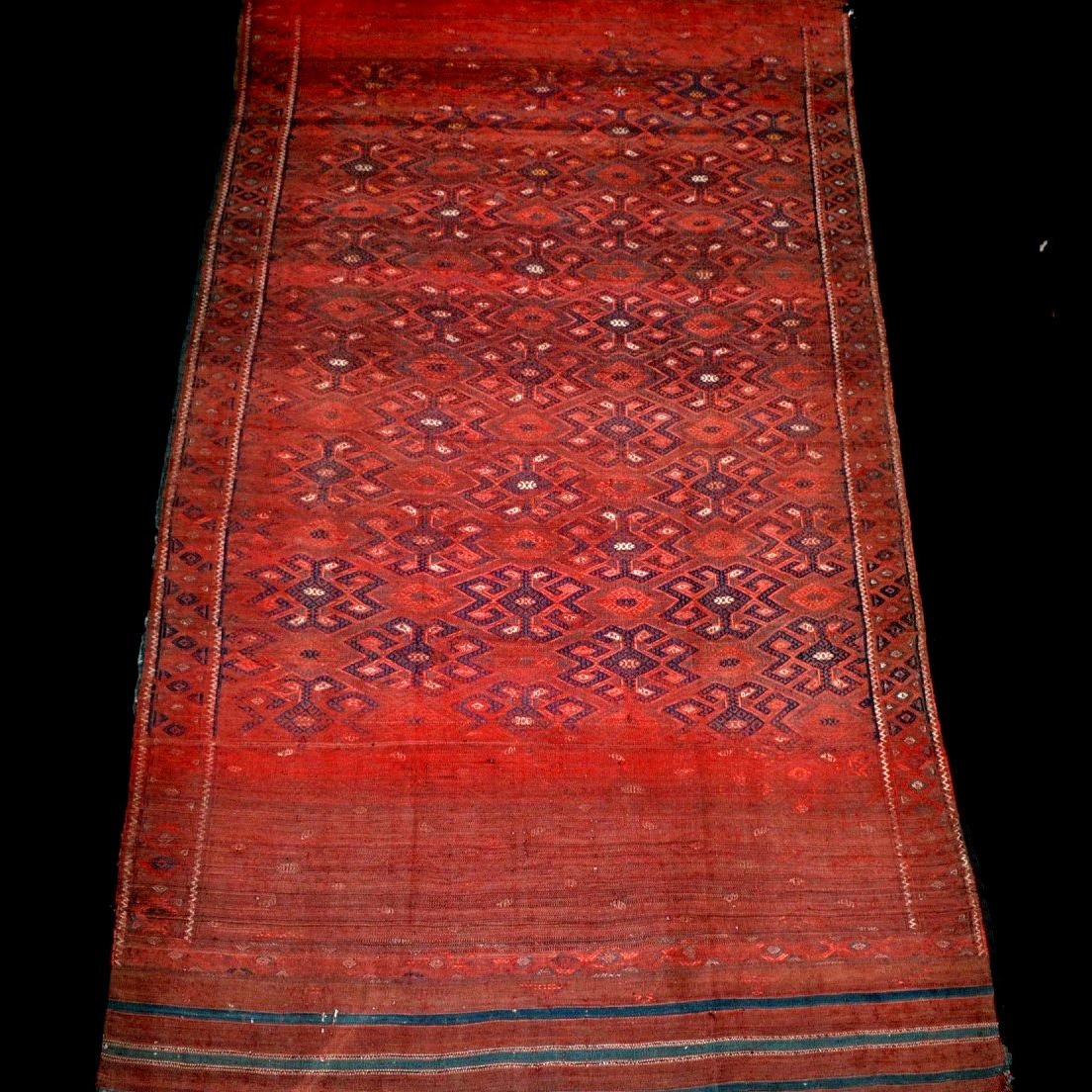 Kilim Kurde, 185 x 340 cm, artefact textile du XIXème S, région de Macchad, état de découverte