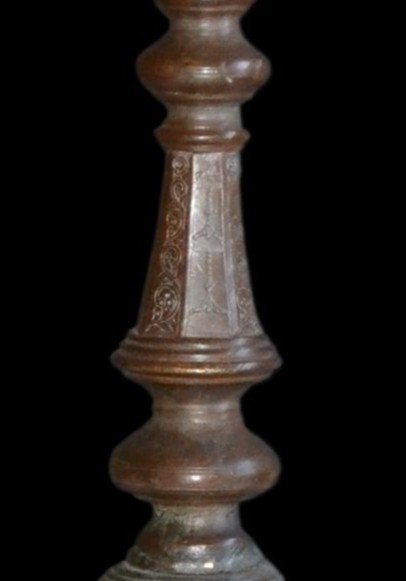 Engraved Bronze Oil Lamp With 7 Spouts, Height 52 Cm, Ritual Object From Nepal, 19th Century-photo-1