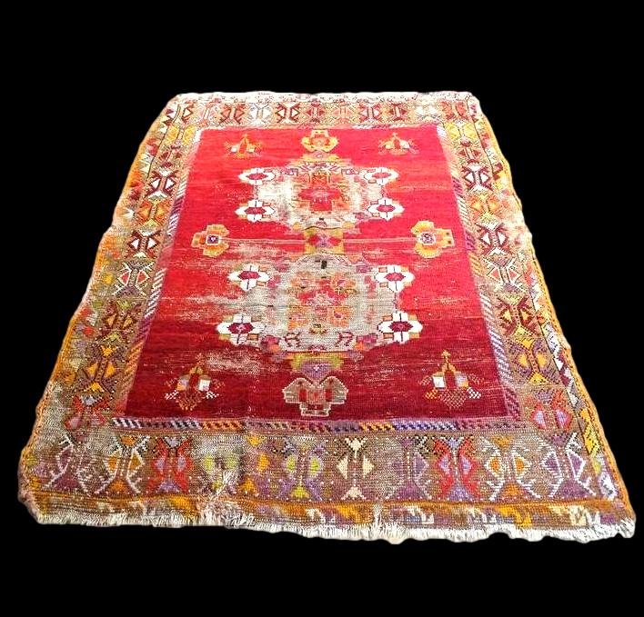 çal-zeyve Rug, 115 X 155 Cm, Hand-knotted Wool From Anatolia, Turkey, Late 18th Century–19th Century-photo-1