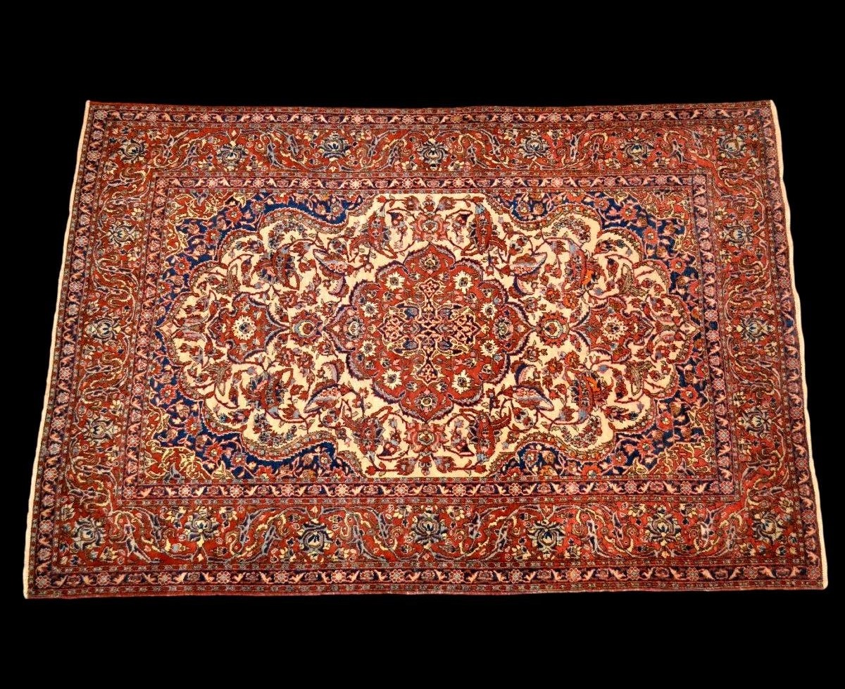 Ispahan Carpet, Qajar Dynasty, 144 X 217 Cm, Hand-knotted Wool, Circa 1860–1880, Iran, Museum-photo-3