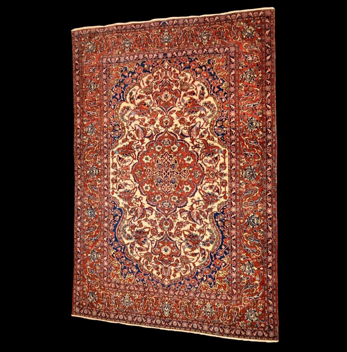 Ispahan Carpet, Qajar Dynasty, 144 X 217 Cm, Hand-knotted Wool, Circa 1860–1880, Iran, Museum-photo-4