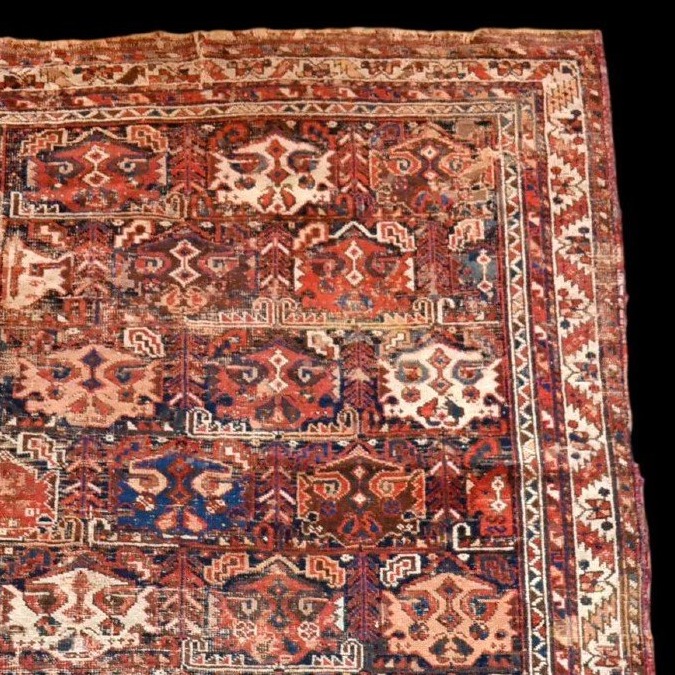 Bakthiar Rug, 125 X 170 Cm, Hand-knotted From Wool During The Qajar Dynasty In The 19th Century-photo-2
