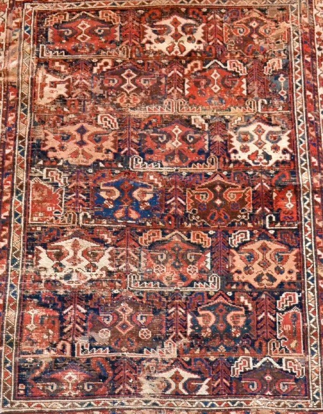 Bakthiar Rug, 125 X 170 Cm, Hand-knotted From Wool During The Qajar Dynasty In The 19th Century-photo-3